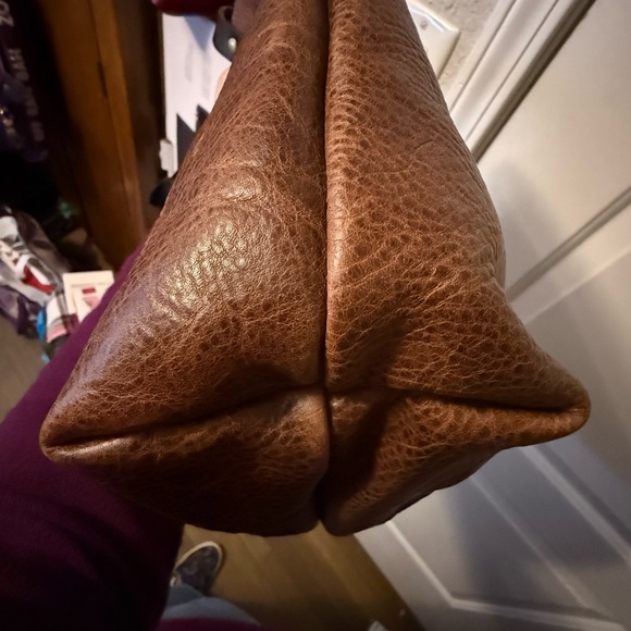 TWO-TEXTURED NUTMEG medium Classic tote - Portland Leather - EUC - Picture 4 of 7